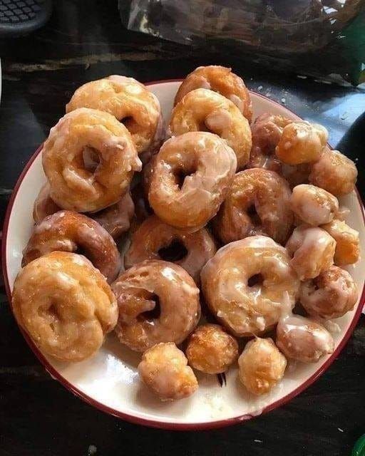 Krispy Kreme–Style Donuts: Soft, Airy, and Glazed to Perfection